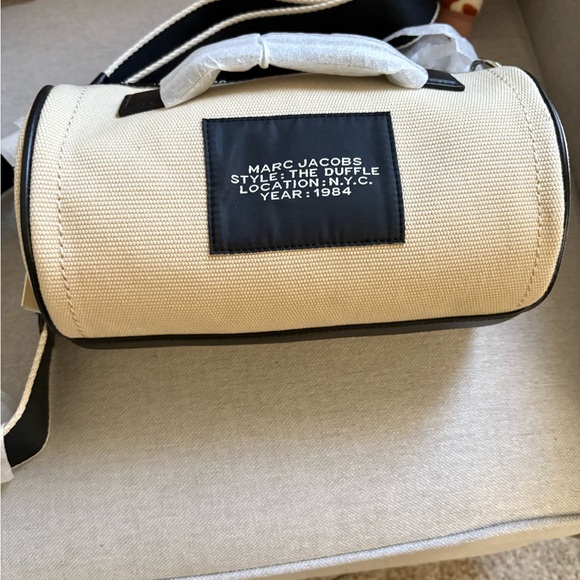 Marc Jacobs Black and Cream Duffel Bag - Picture 2 of 2